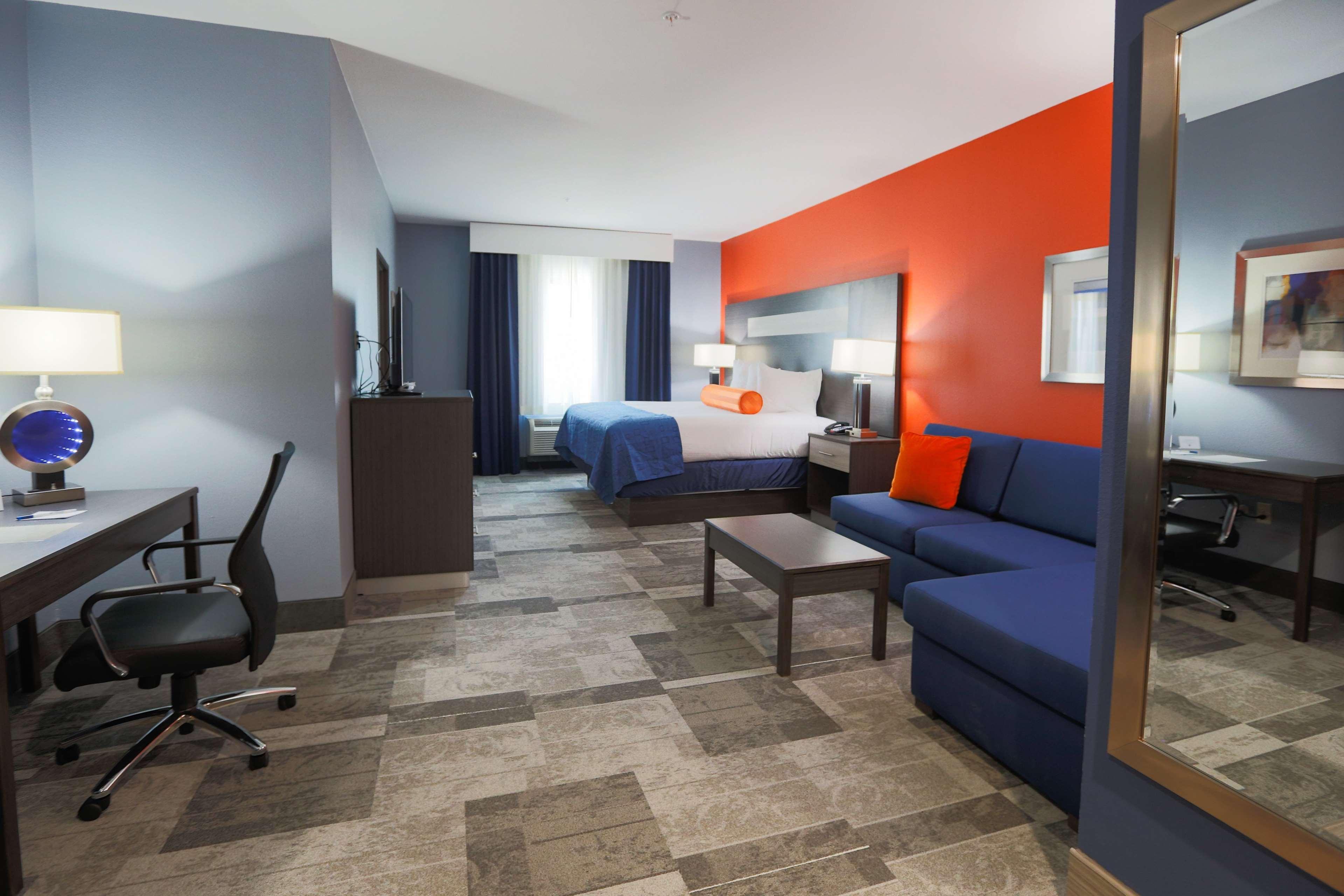 Best Western Plus Wewoka Inn & Suites Exterior photo