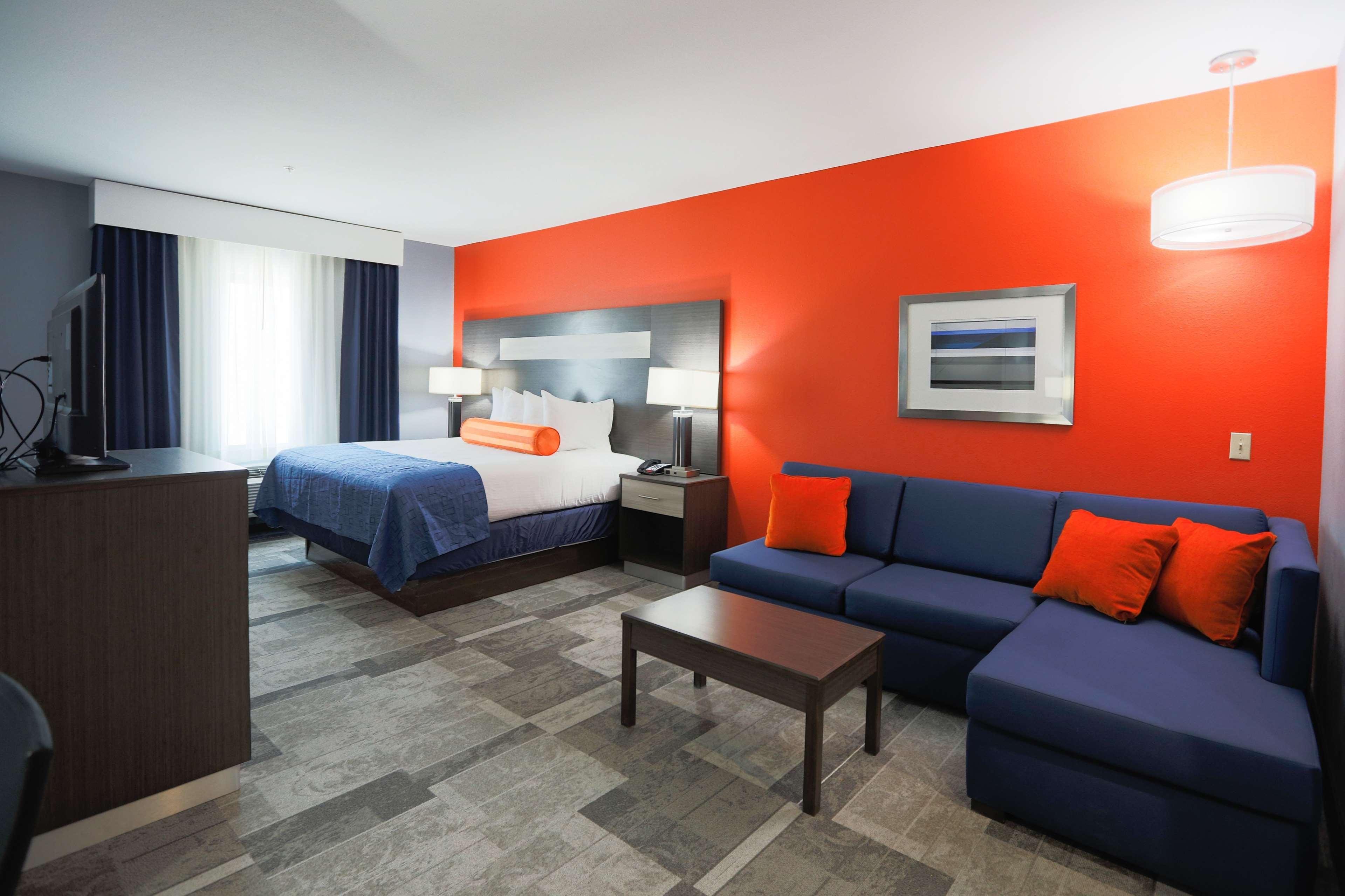 Best Western Plus Wewoka Inn & Suites Exterior photo